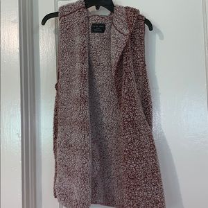 Love Tree burgundy Sherpa hooded vest